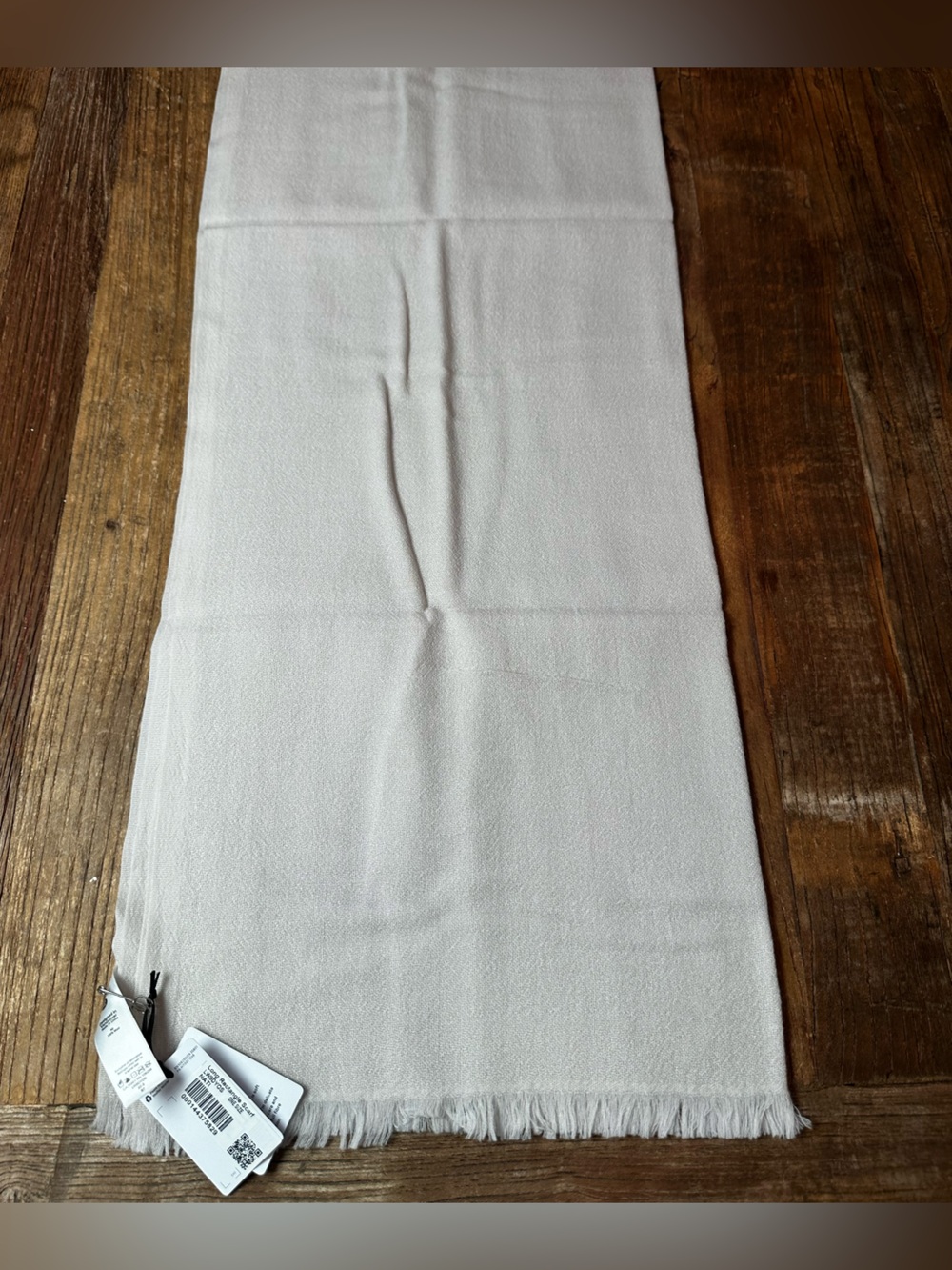 lululemon athletica Cream Lightweight Scarf - Picture 8 of 10